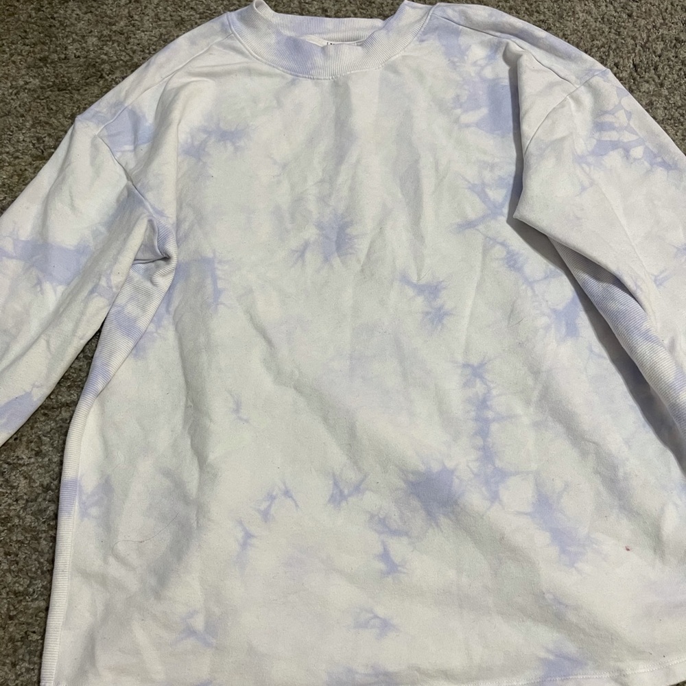 Long sleeve sweater shirt